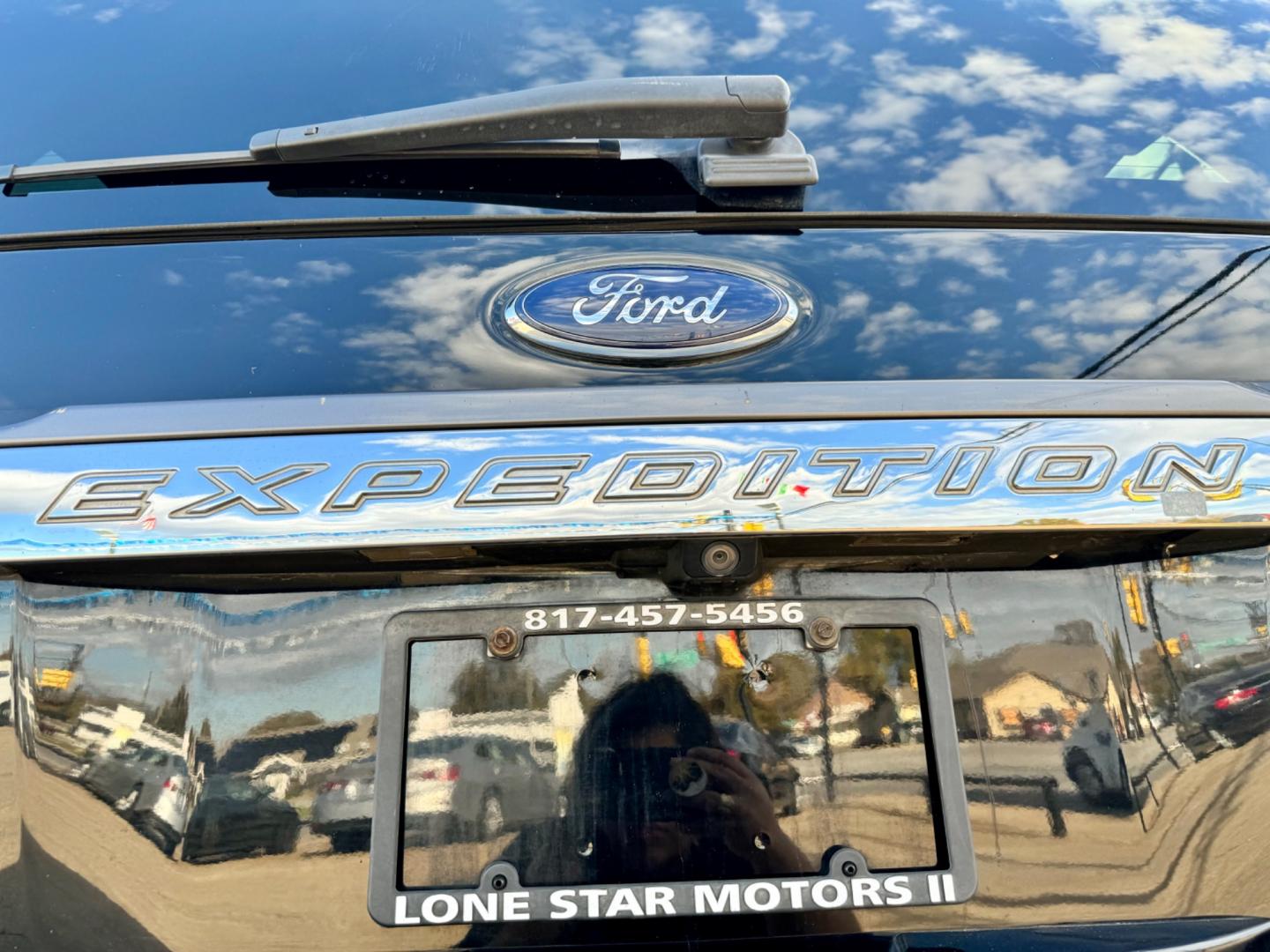 2017 BLACK FORD EXPEDITION EL LIMITE (1FMJK1KT0HE) , located at 5900 E. Lancaster Ave., Fort Worth, TX, 76112, (817) 457-5456, 0.000000, 0.000000 - This is a 2017 FORD EXPEDITION EL LIMITE 4 DOOR SUV that is in excellent condition. There are no dents or scratches. The interior is clean with no rips or tears or stains. All power windows, door locks and seats. Ice cold AC for those hot Texas summer days. It is equipped with a CD player, AM/FM rad - Photo#21